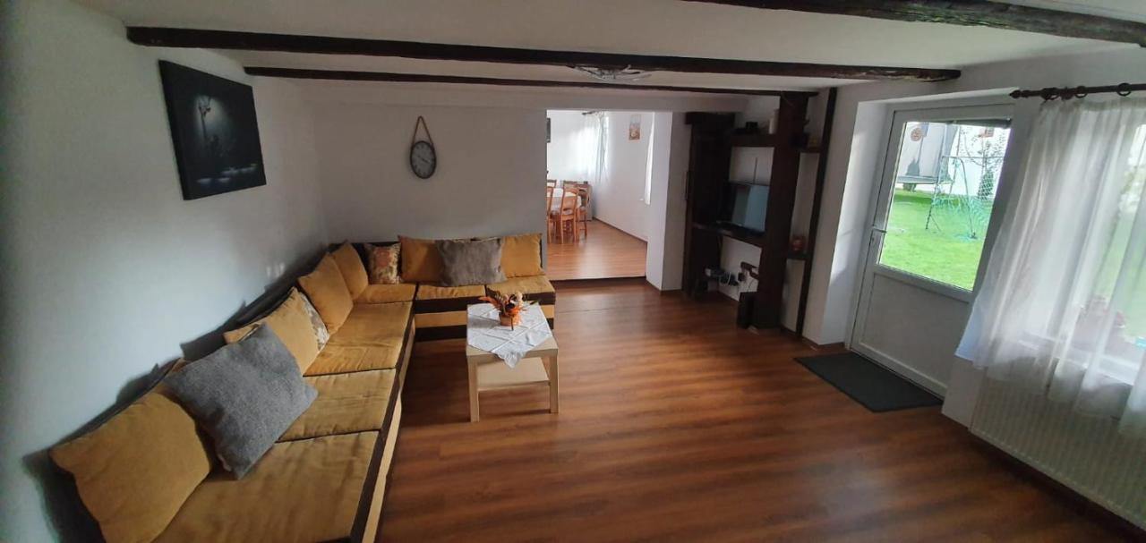 Casa De Oaspeti Laura Rîşnov エクステリア 写真