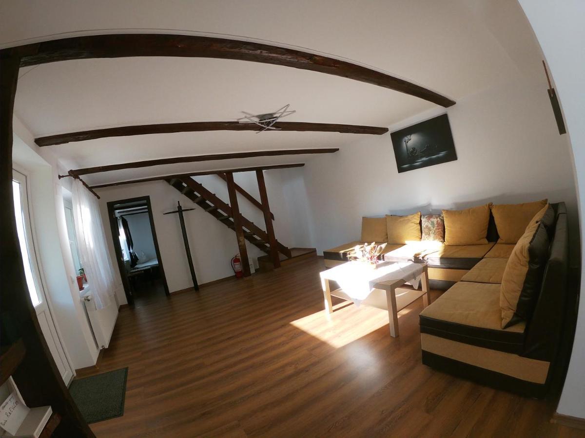 Casa De Oaspeti Laura Rîşnov エクステリア 写真